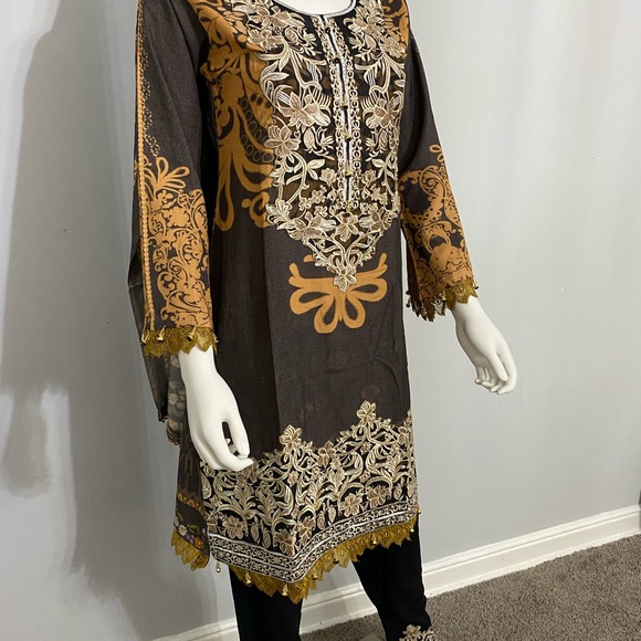 Original pakistani munira designer stitched suit - Picture 9 of 9